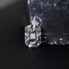 Tribal King Button Clip