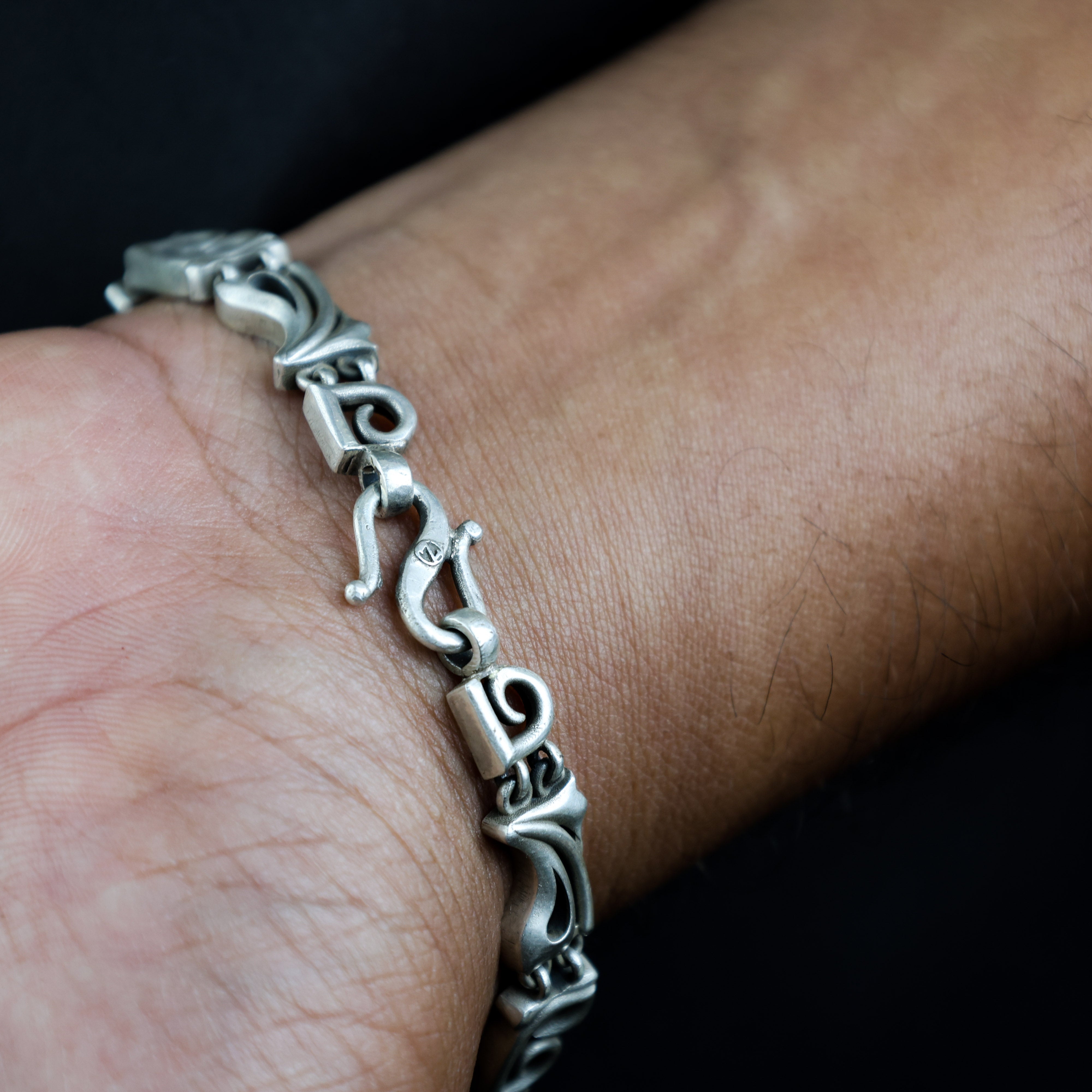 Wild Flower Bloom Flexi Strap Bracelet