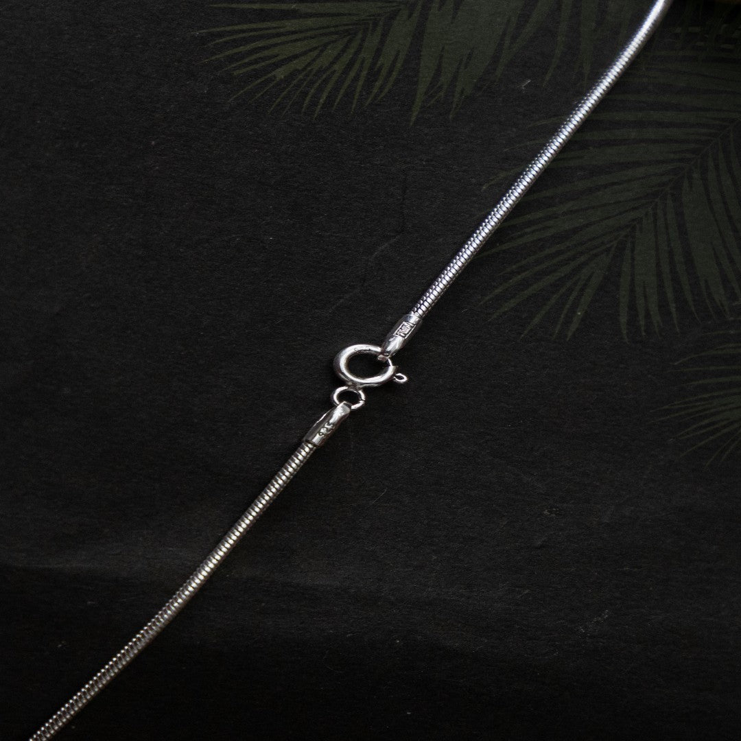Super Sleek Chain