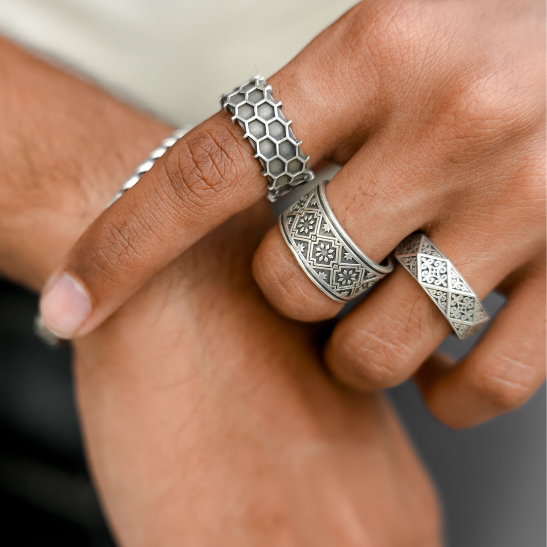 Silver Web band