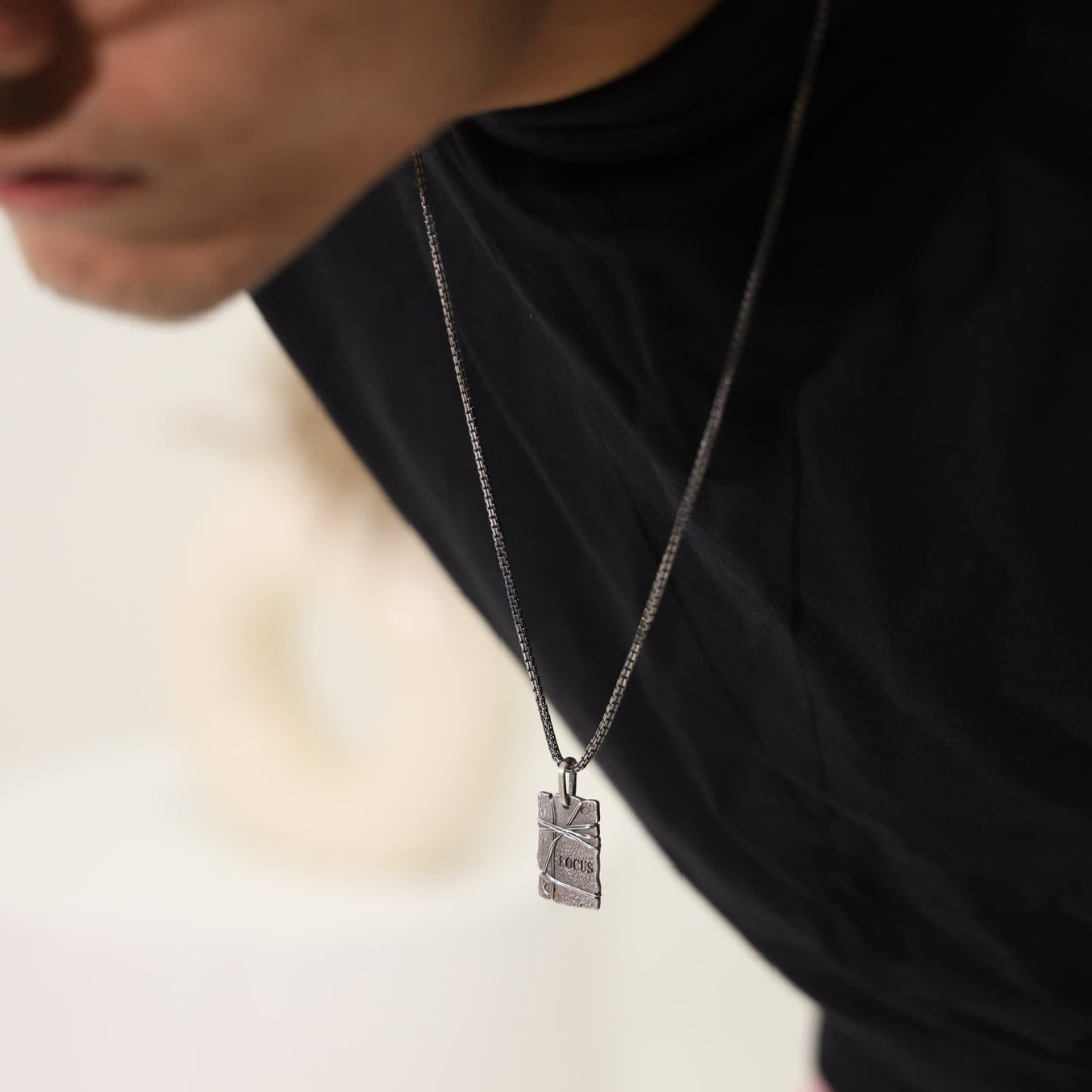 Focus Silver pendant