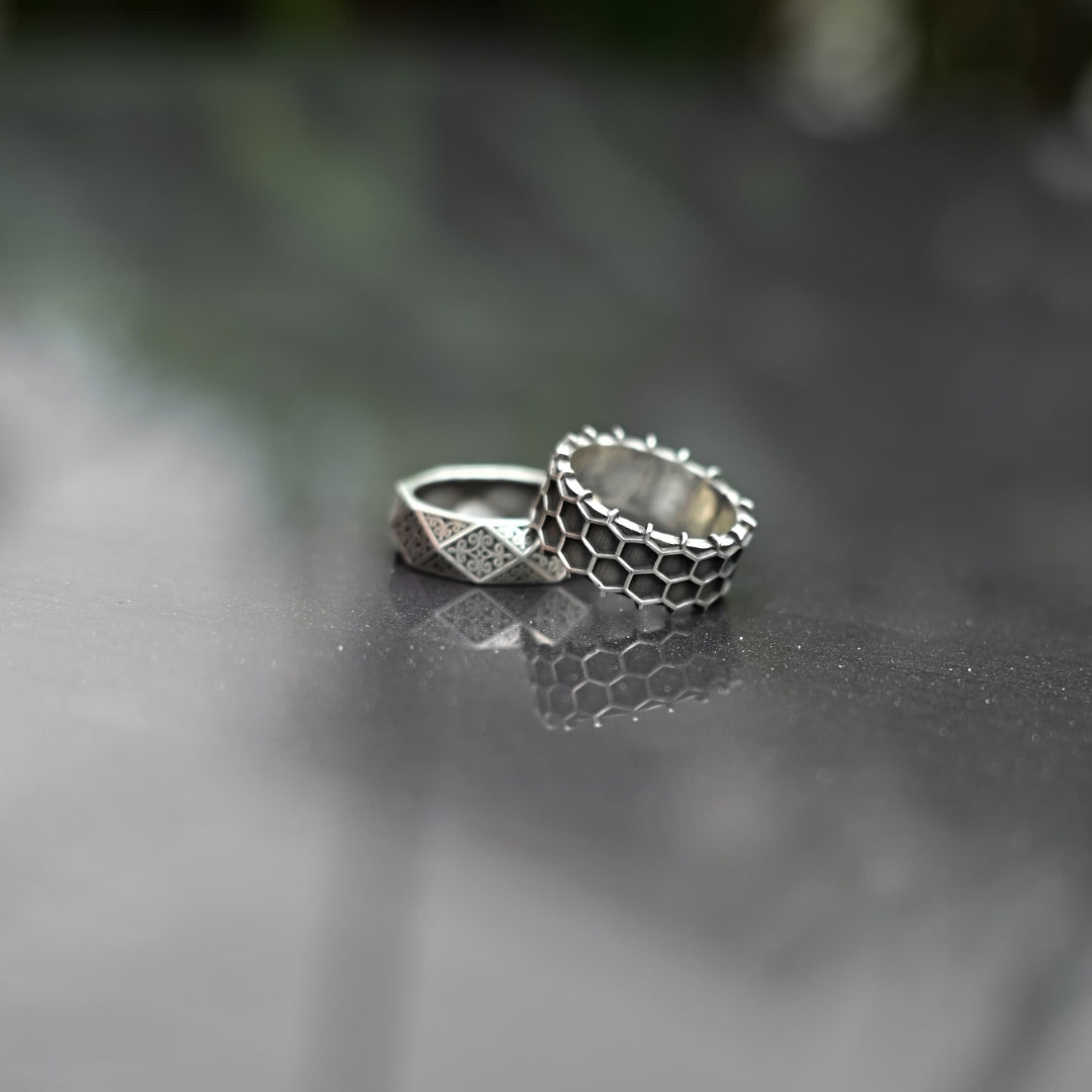 Silver Web band