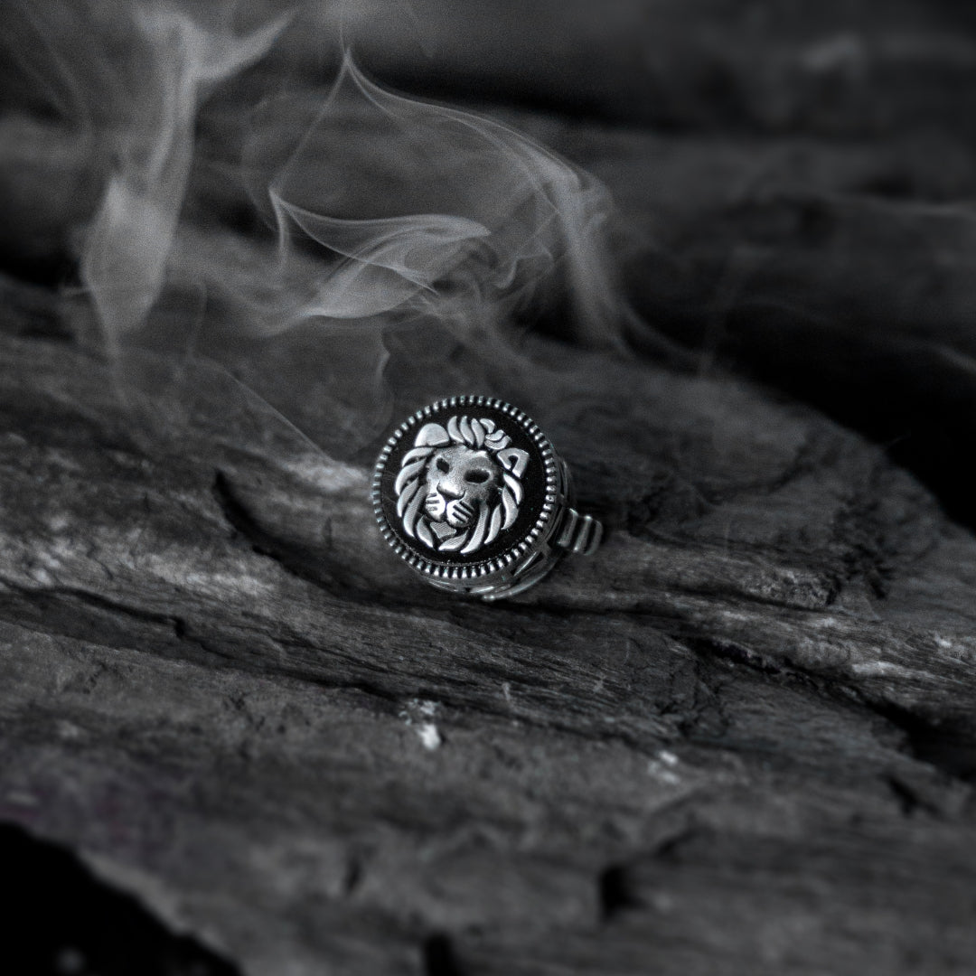 Lion's Pride Button Clip (Black)