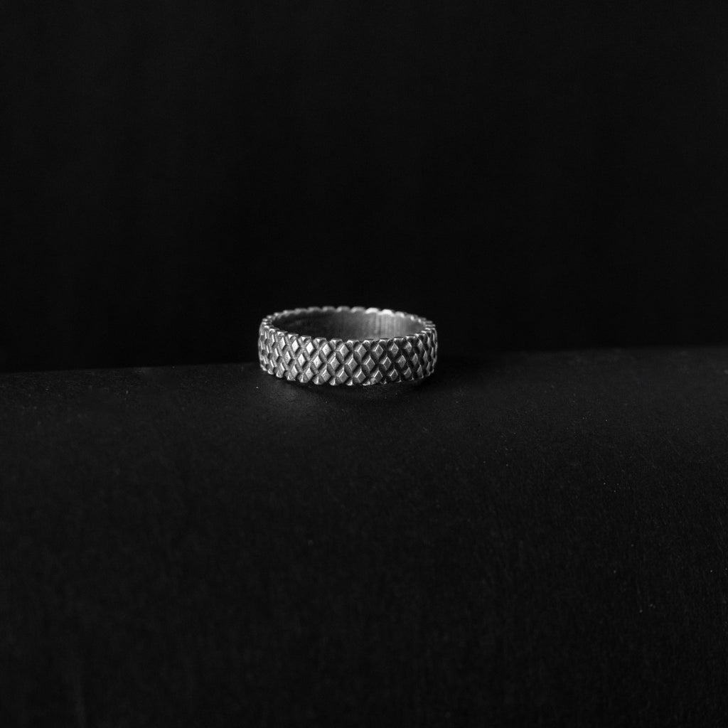 Sleek channel Band