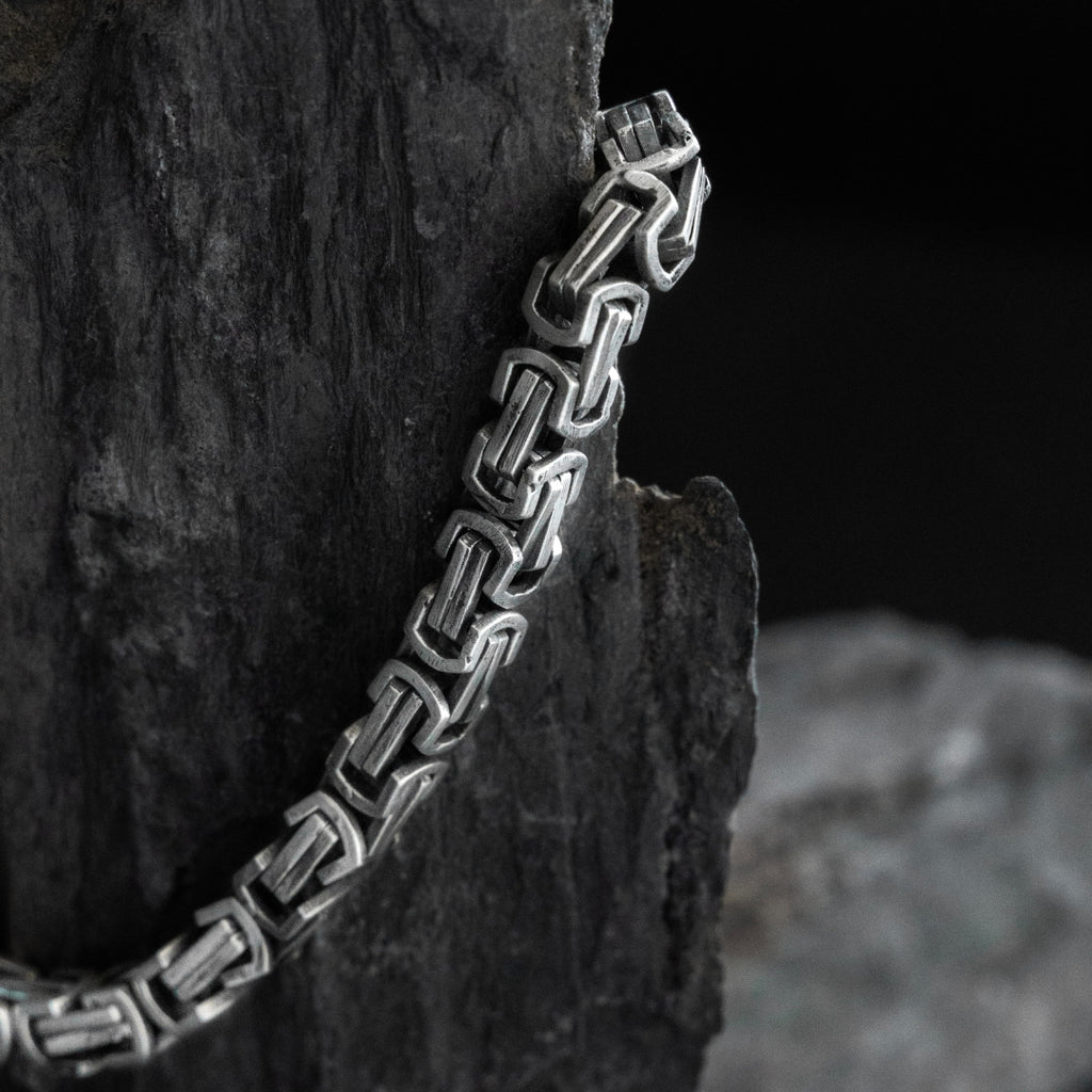 Silver loose luxe bracelet