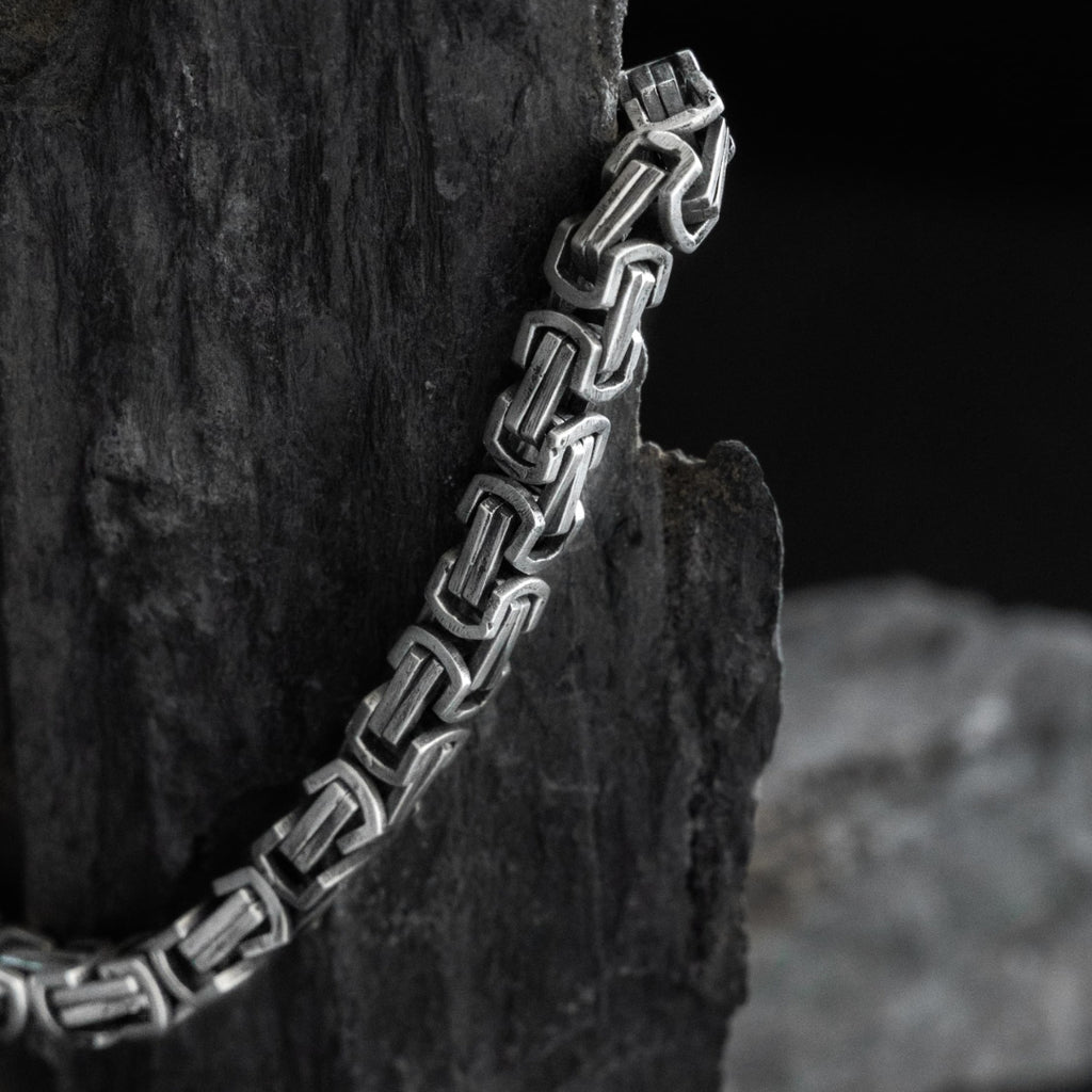 Silver loose luxe bracelet