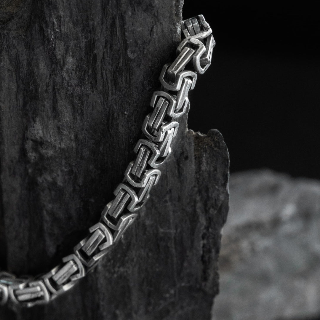 Silver loose luxe bracelet