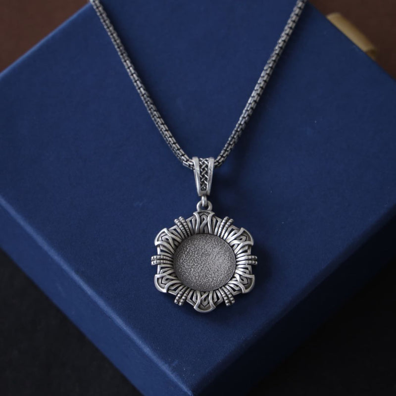 Solar Pendant