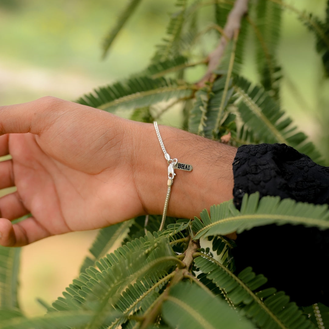 Mithaas Rakhi