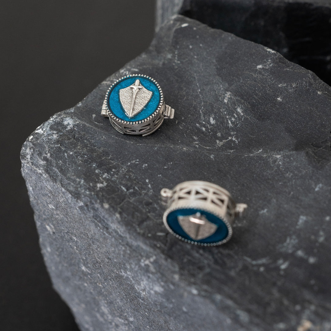 Sword cufflink clip