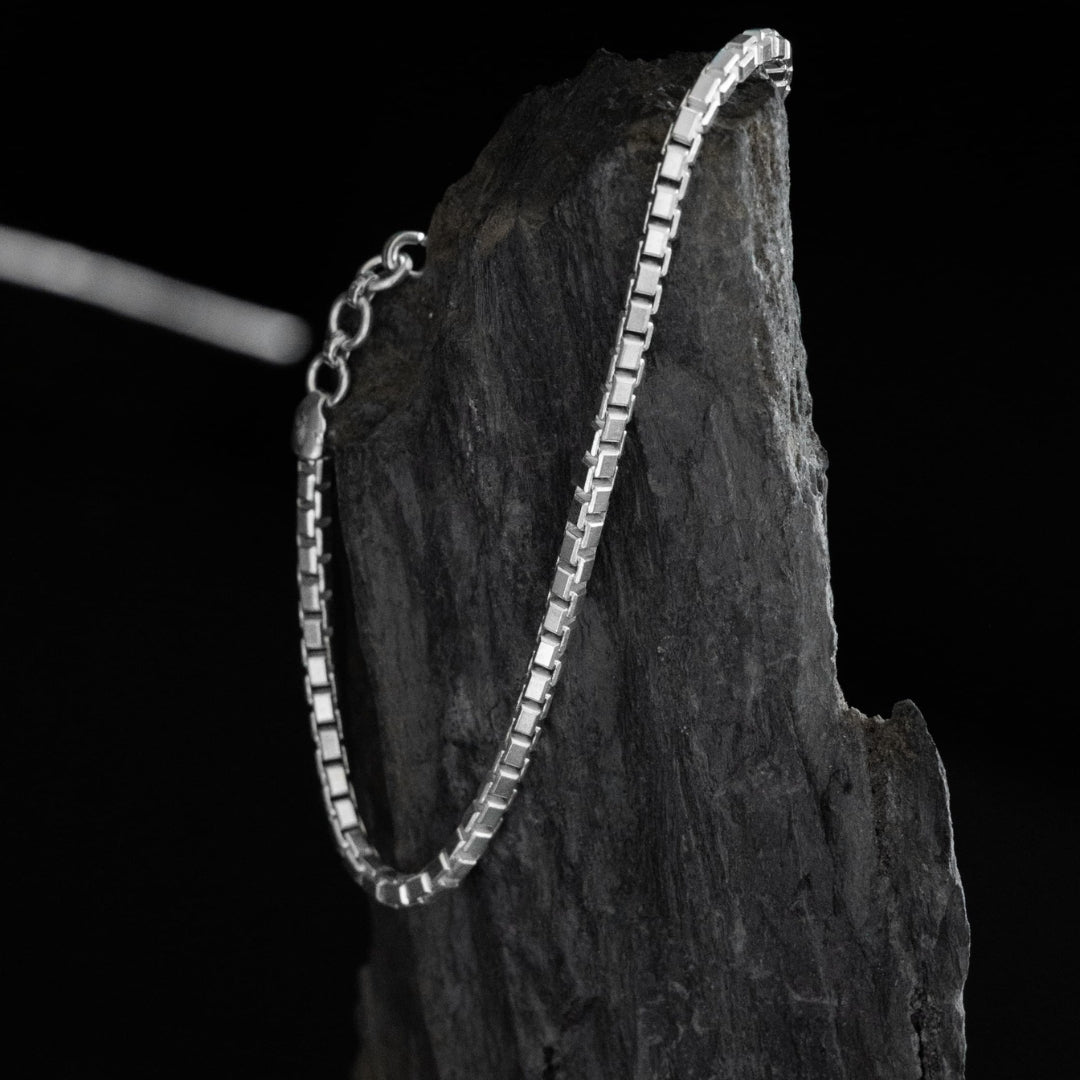 silver cubic loose bracelet