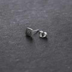 Silver crisscross Square stud