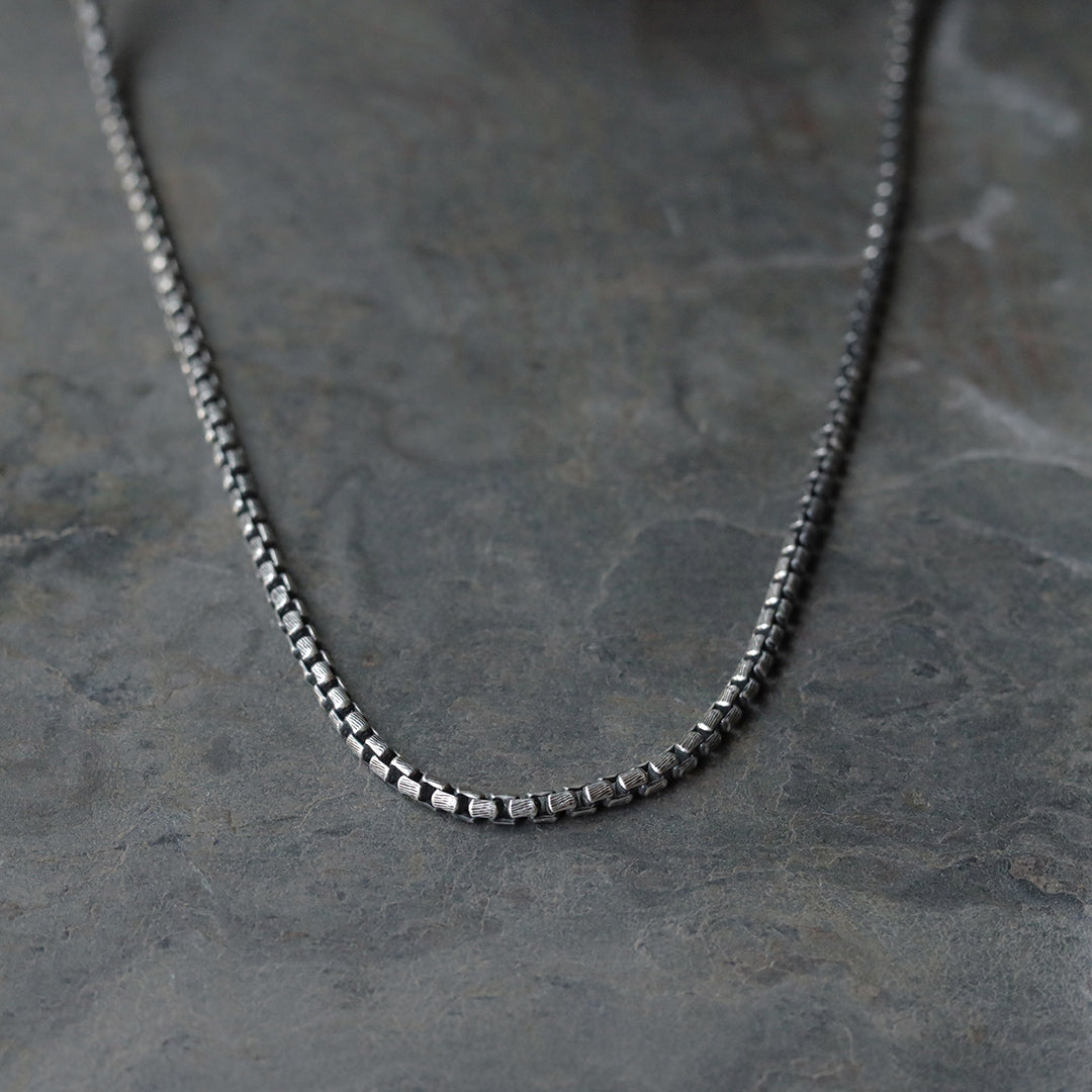 Moonstone Gleam chain
