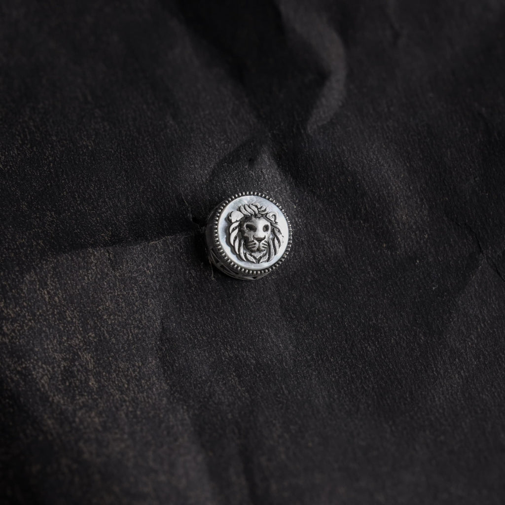 Lion’s Pride Pearl White Button Clip