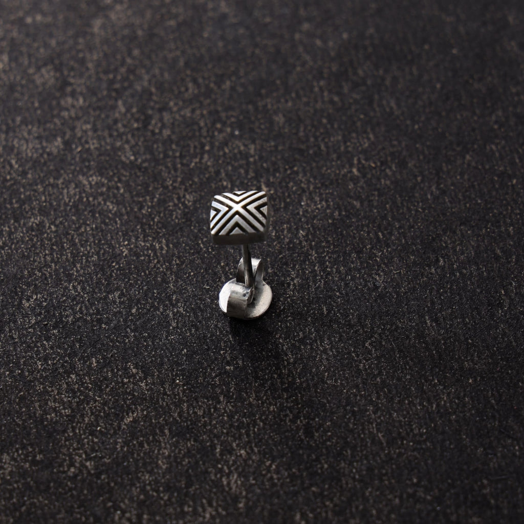 Silver crisscross Square stud