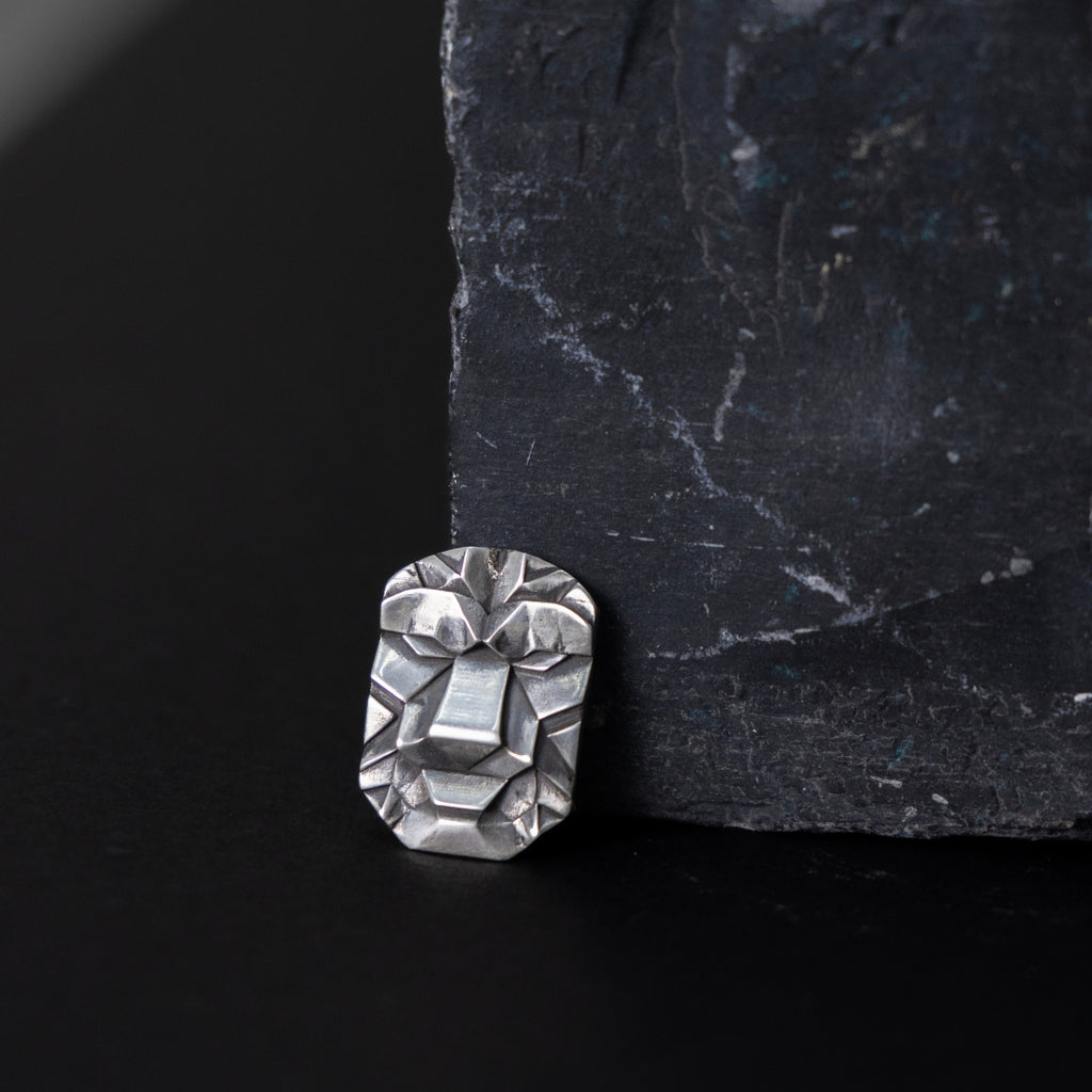 Tribal King Button Clip