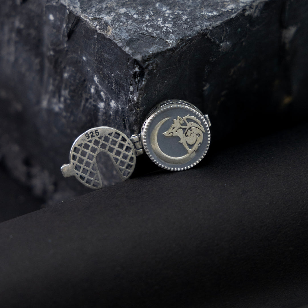 Wolf's Moon Button Clip