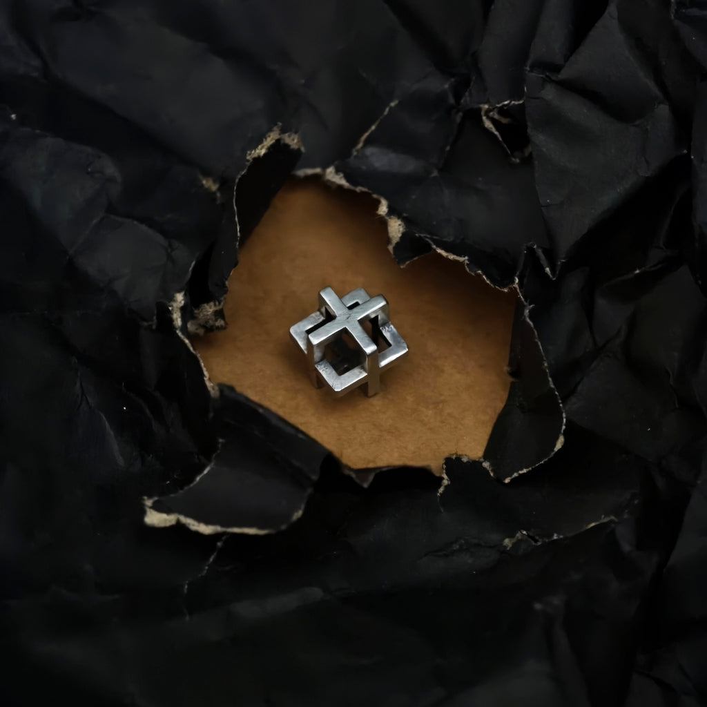 Grid Pendant