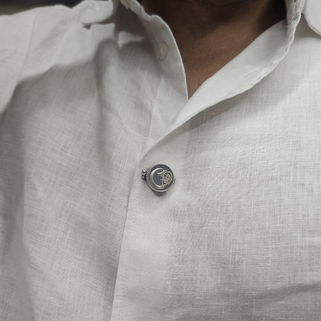 Wolf's Moon Button Clip