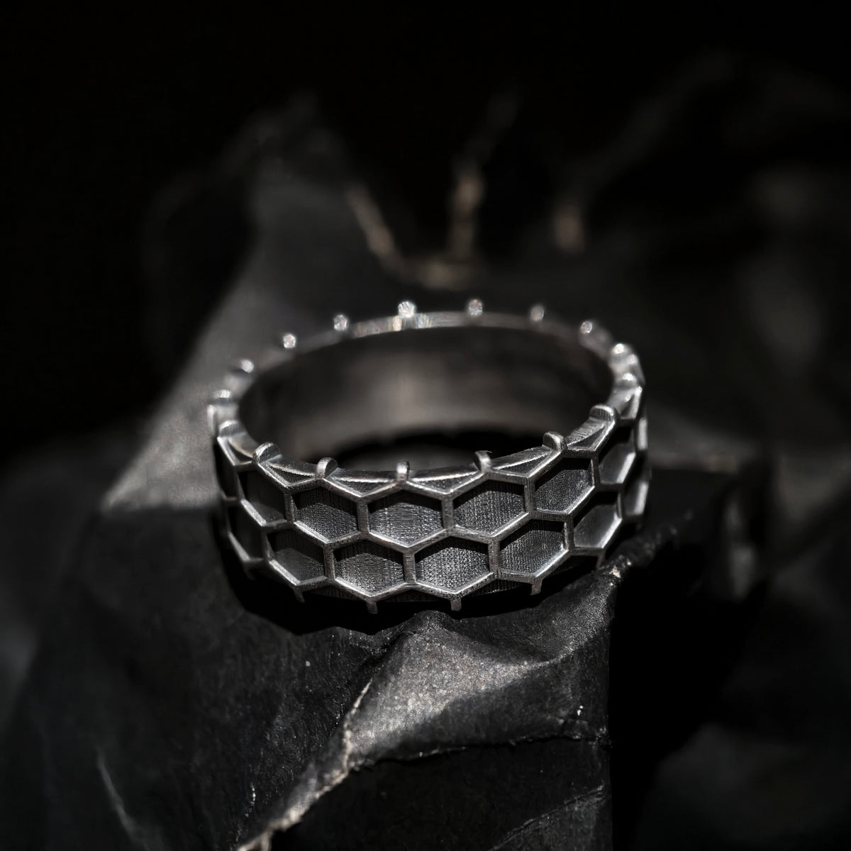 Silver Web band