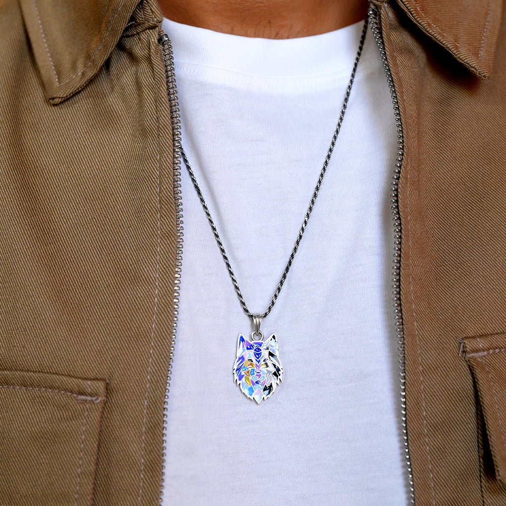 Sleek Silver Serpent Chain
