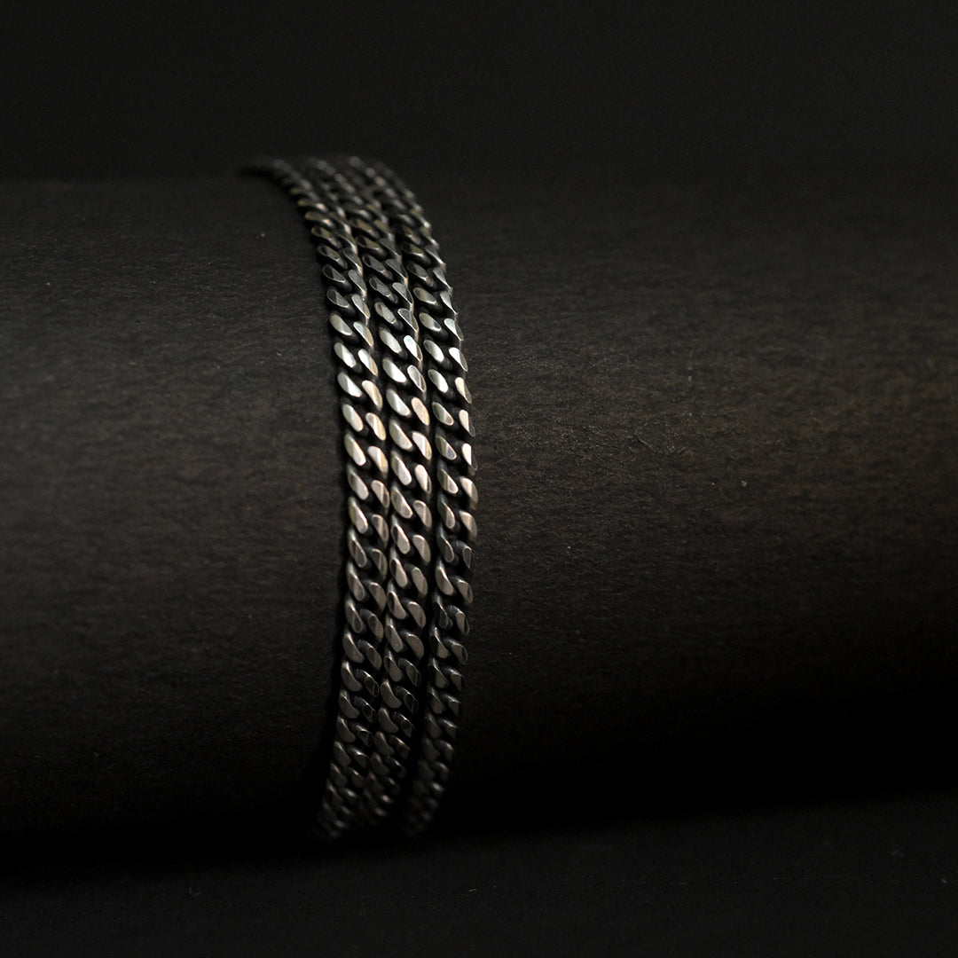 Sleek Solo Majesty chain