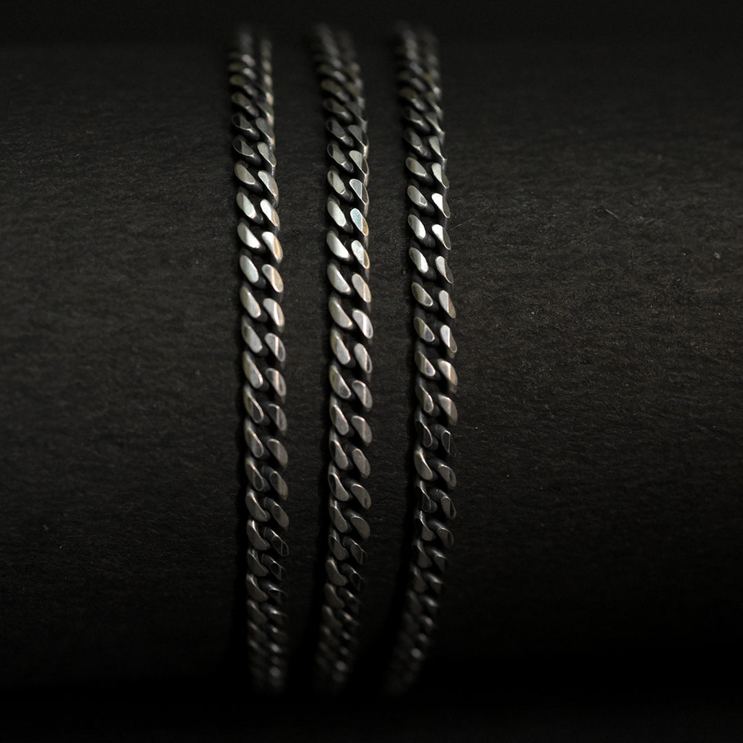 Sleek Solo Majesty chain