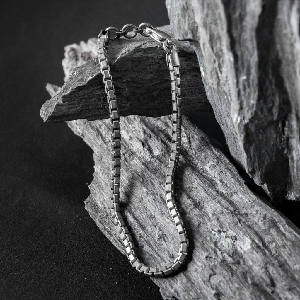 Black Sleek Cubic Loose Bracelet